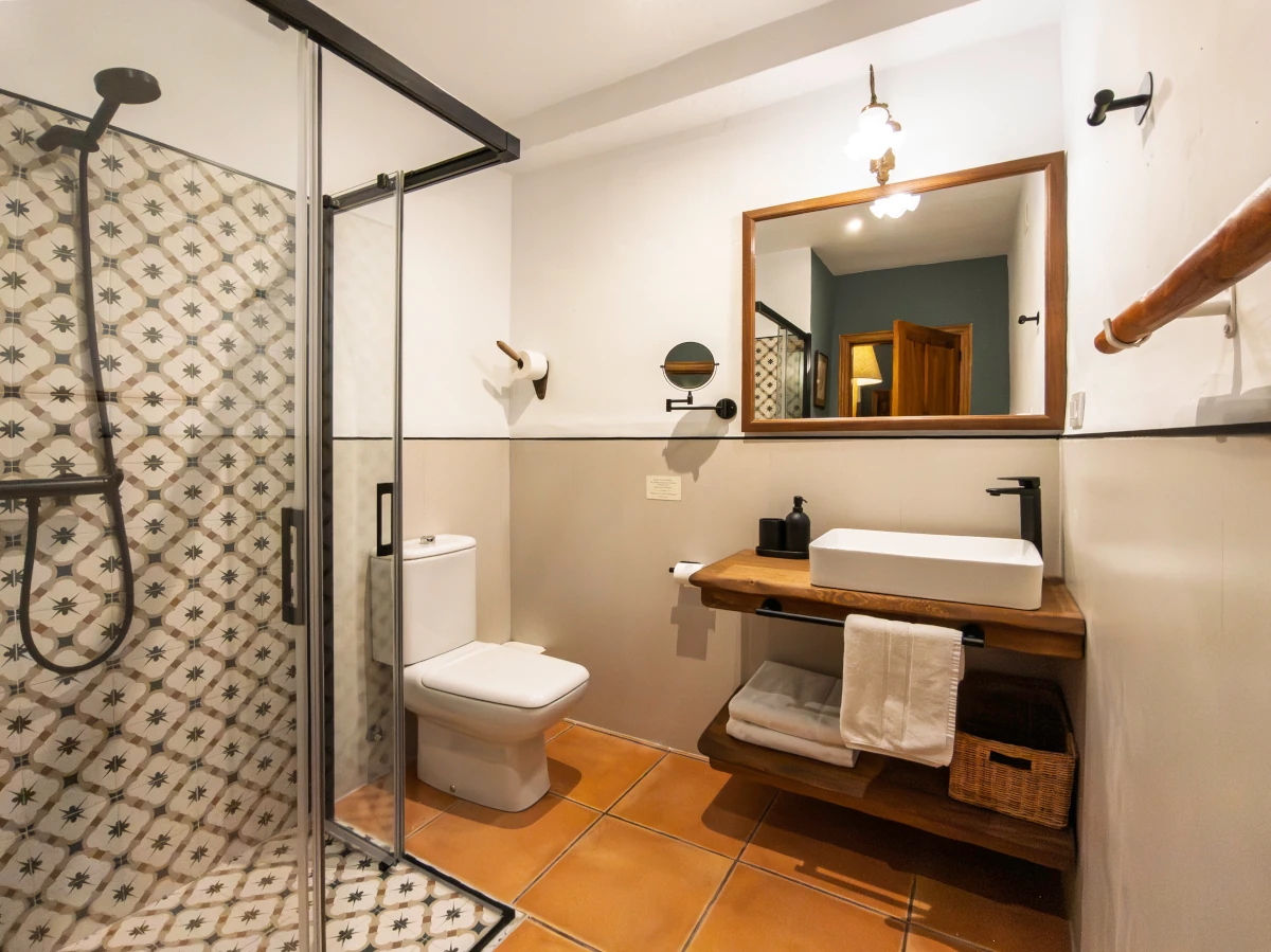 Quarto Duplo com Sala - Casa de Banho